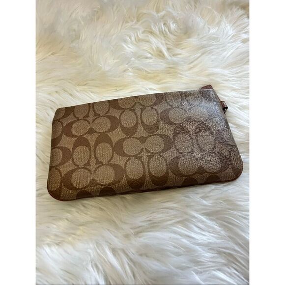 Coach Large Wristlet Clutch Top Zip Brown $125 signature C used - Picture 6 of 9